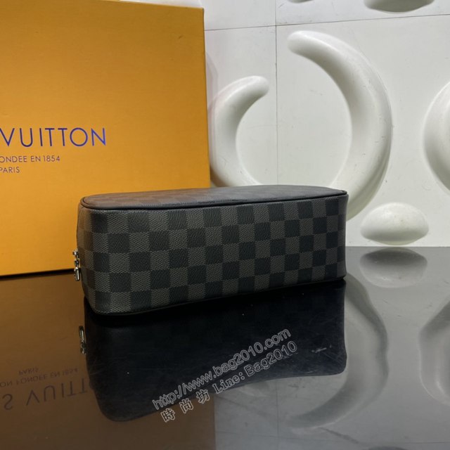 LV專櫃新款包包 路易威登特大號化妝包 N47624 LV黑格化妝包雙拉鏈包  ydh4387